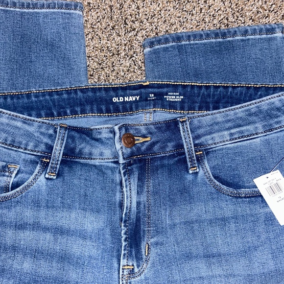 NEW Women’s Old Navy MID-rise power slim straight jeans - Picture 7 of 7